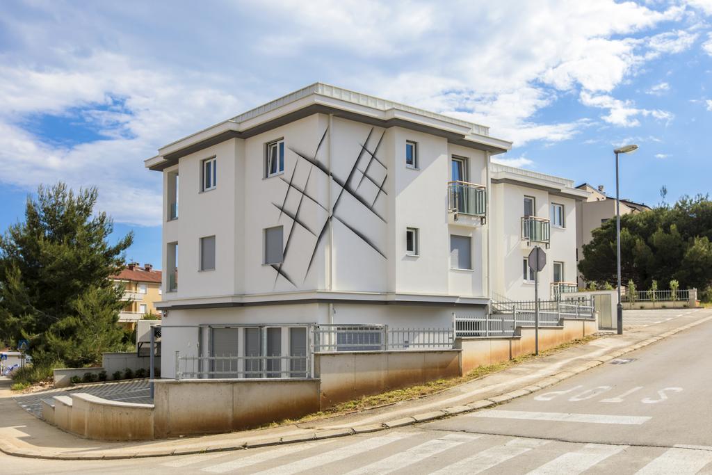 Apartments Lapis Premantura Extérieur photo