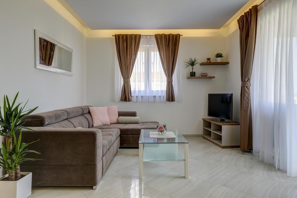 Apartments Lapis Premantura Extérieur photo